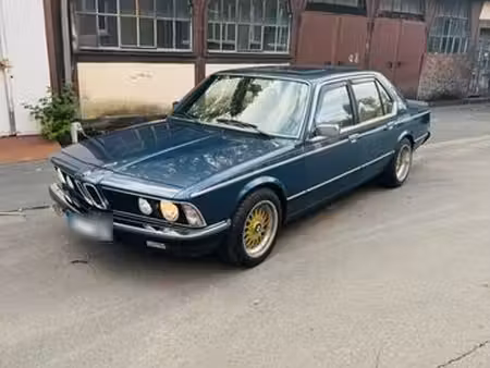 BMW Série 7 732i