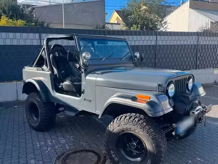 Jeep CJ7 