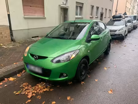 Mazda Mazda2 75