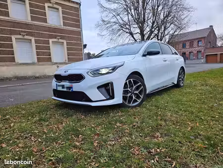 Kia Ceed 1.5 T-GDi 160 Premium