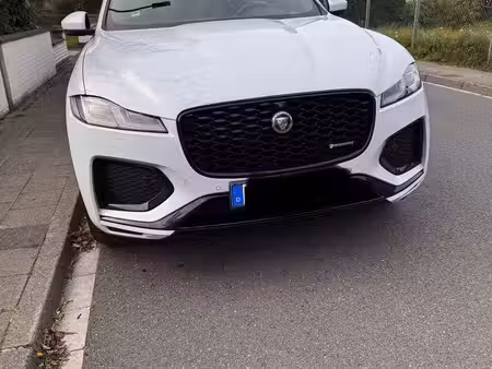 Jaguar F-Pace D200 2.0 204 R Dynamic SE 4x4