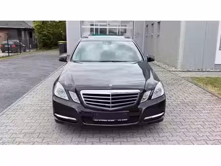 Mercedes-Benz Classe E E 300 V6 3.0 CDI 150 Avantgarde 4Matic
