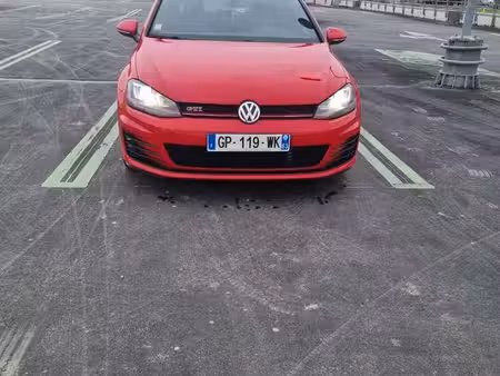 Volkswagen Golf GTI 2.0 TSI 230 Performance