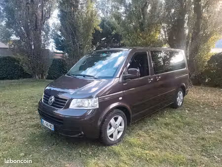 Volkswagen Multivan 2.5 TDI 174