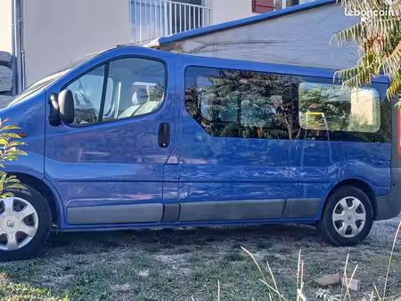 Renault Trafic 2.5 dCi 150