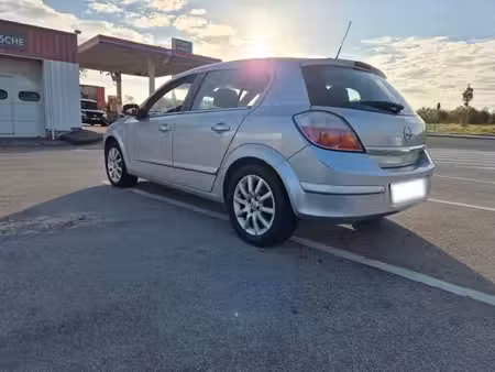 Opel Astra 1.6