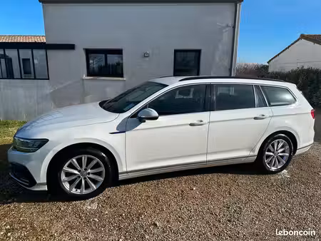 Volkswagen Passat 1.4 TSI 156