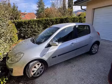 Renault Clio 1.4 98