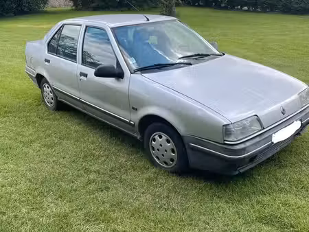 Renault R19