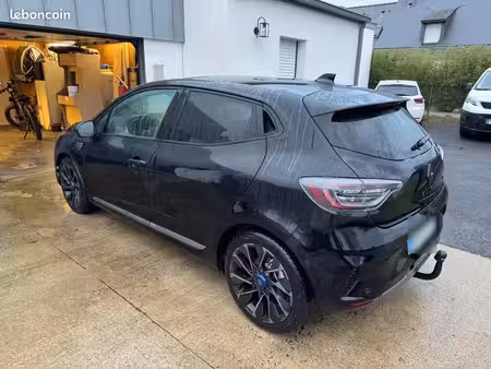 Renault Clio E-Tech 1.6 145 Esprit Alpine