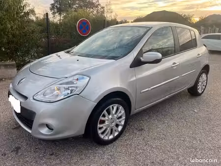 Renault Clio 1.2 75