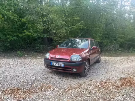 Renault Clio 1.9 D 65