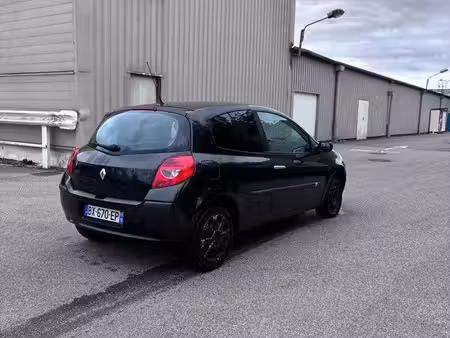 Renault Clio 1.6 110