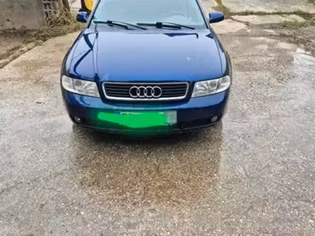 Audi A4 V6 2.4 165
