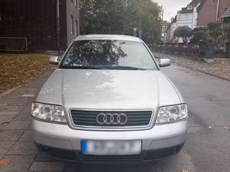 Audi A6 V6 2.4 165