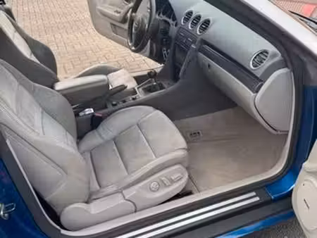 Audi A4 V6 2.4 170