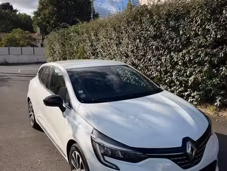 Renault Clio E-Tech 1.6 145