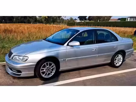 Opel Omega 2.2 144 Elegance
