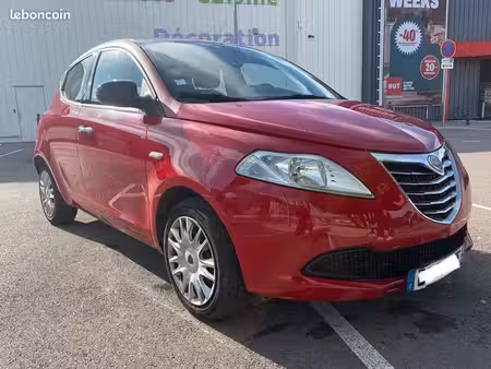 Lancia Ypsilon 1.2 69