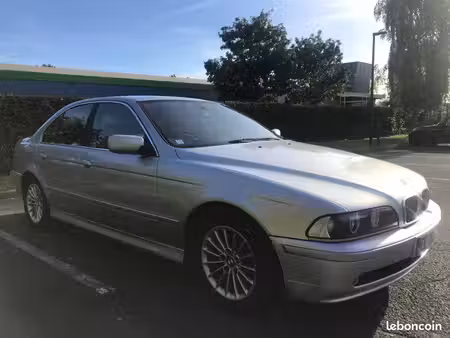 BMW Série 5 530d 3.0 193