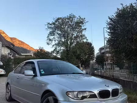 BMW Série 3 330d 3.0 204