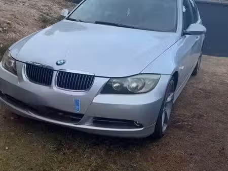 BMW Série 3 330d 3.0 231