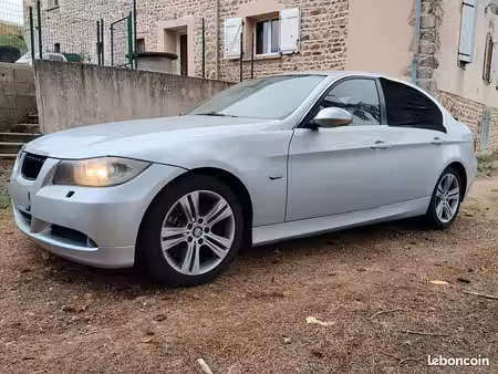BMW Série 3 330d 3.0 231