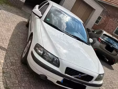 Volvo S60 2.4 140