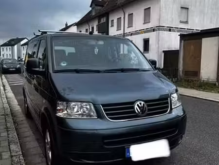 Volkswagen Transporter T5 2.5 TDI 174 Highline