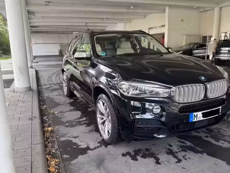 BMW X5 M50d 3.0 381
