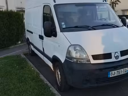 Renault Master 2.5 dCi 120