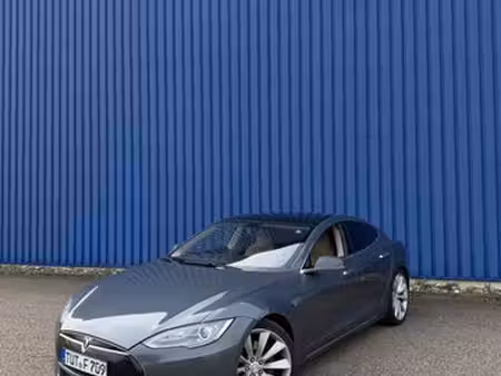 Tesla Model S P85 476 4x4