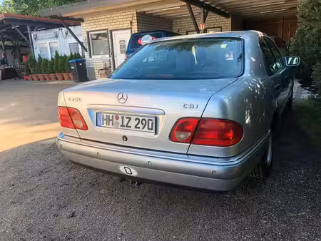 Mercedes-Benz Classe E E 200 Elegance