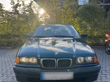 BMW Série 3 318i 1.8