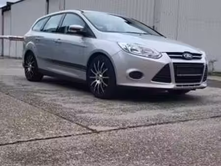 Ford Focus 1.6 85