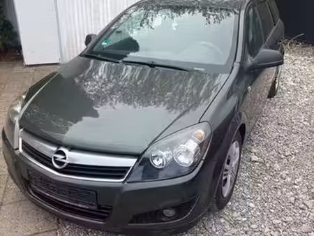 Opel Astra 1.4 90