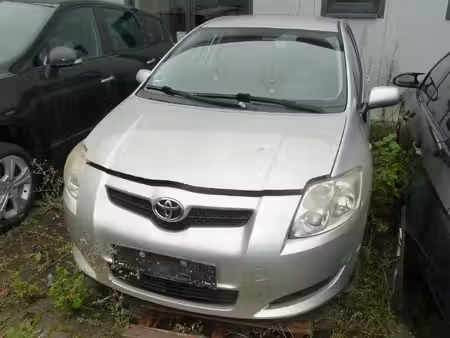 Toyota Auris 1.6 124