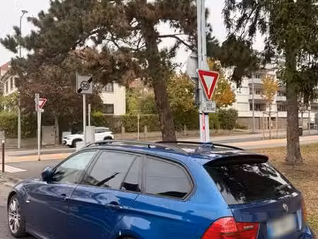 BMW Série 3 318d 2.0 143