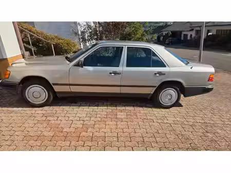 Mercedes-Benz Classe E 230 E