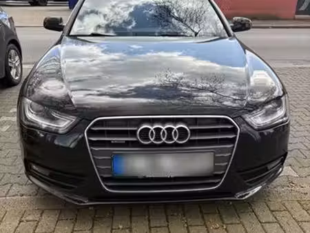 Audi A4 2.0 TDI 190 S line quattro