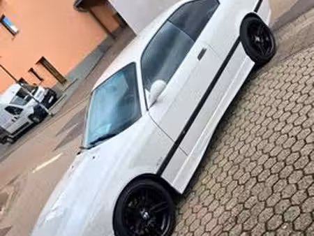 BMW Série 3 328i 2.8 193