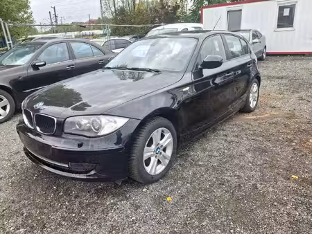BMW Série 1 118i 2.0 143
