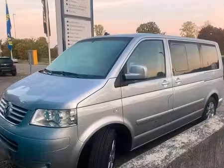 Volkswagen Transporter T5 2.5 TDI 174