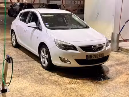 Opel Astra 1.4 140