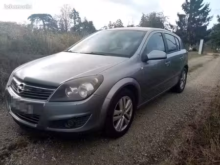 Opel Astra 1.4 100