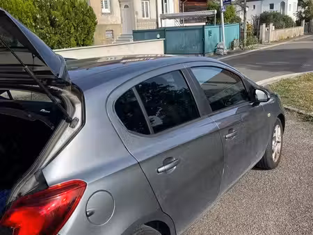 Opel Corsa 100