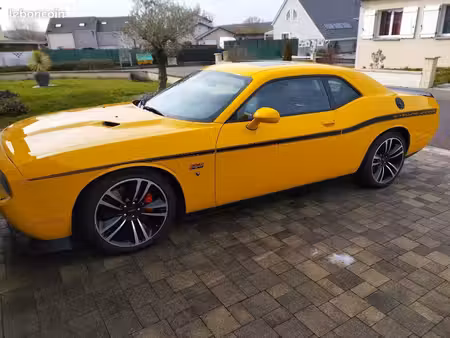 Dodge Challenger SRT8