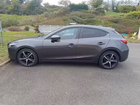 Mazda Mazda3 Skyactiv D 2.2 MZR CD 150
