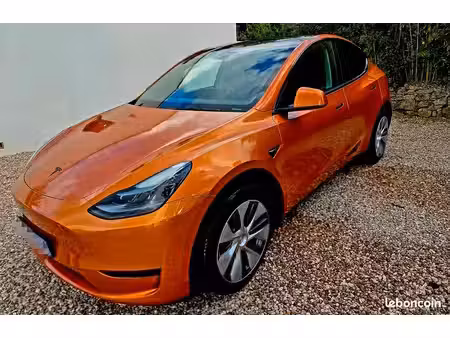 Tesla Model Y Grande Autonomie 275
