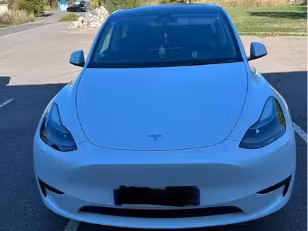 Tesla Model Y Grande Autonomie 275